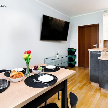 Wonder - Pod Swierkiem - Z Balkonem, Blisko Centrum דירה