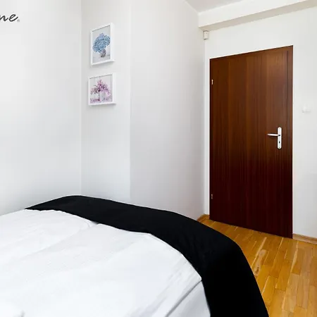 Wonder - Pod Swierkiem - Z Balkonem, Blisko Centrum Lägenhet